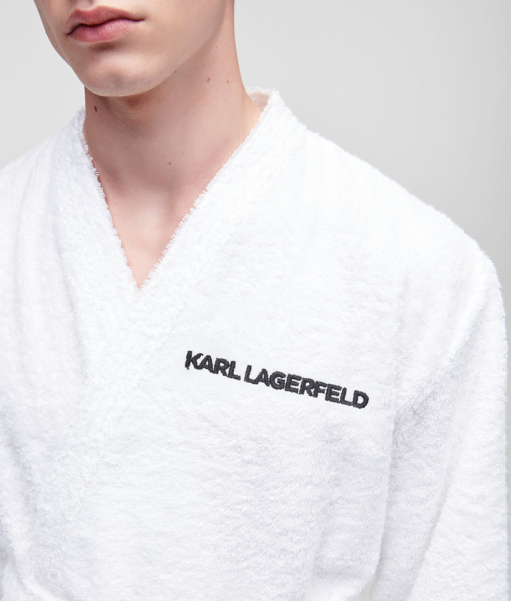 (image for) Impressive KARL IKONIK BATHROBE